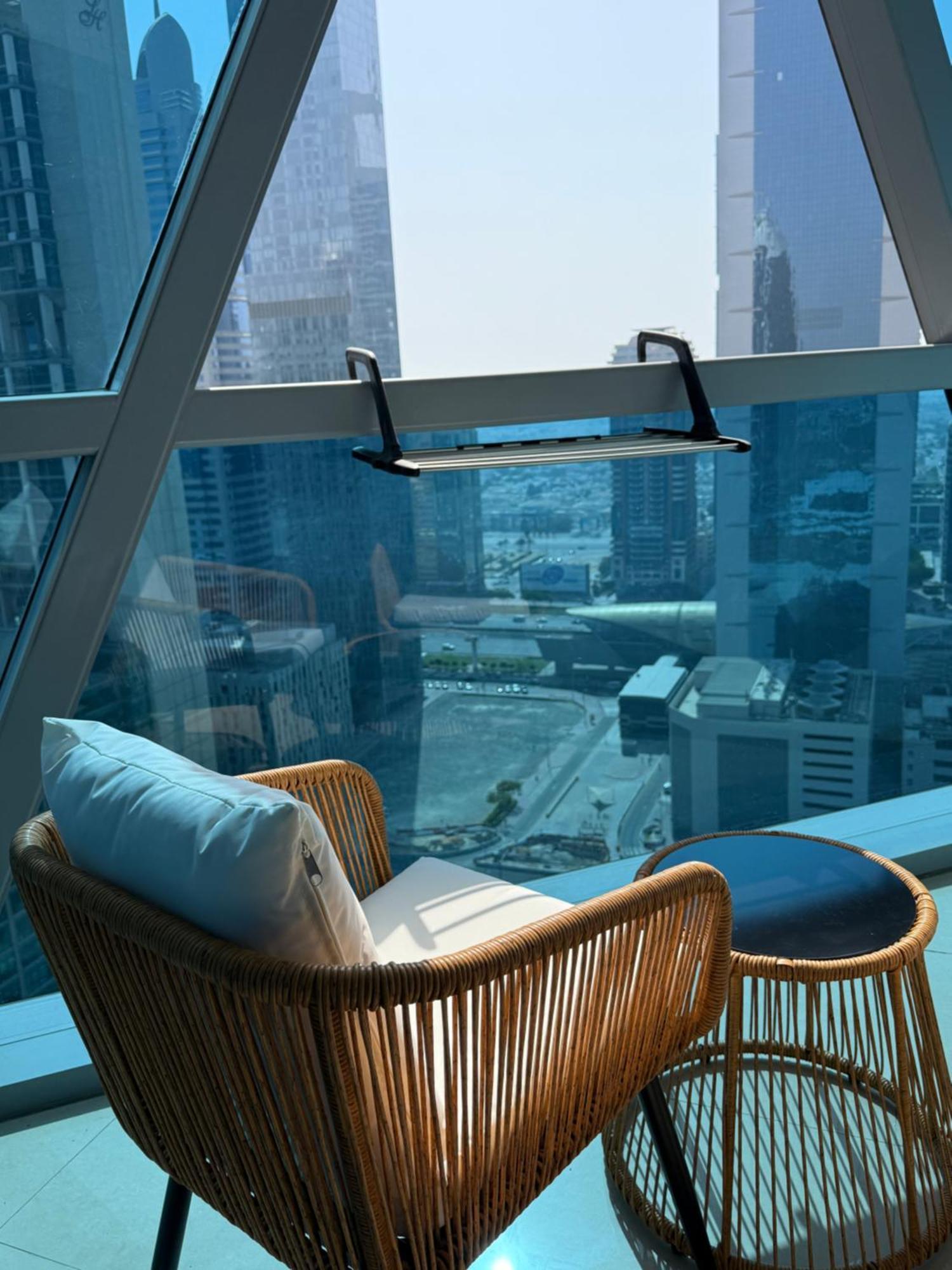 Damac Park Tower, Luxury 2br With Stunning Views * Dubai