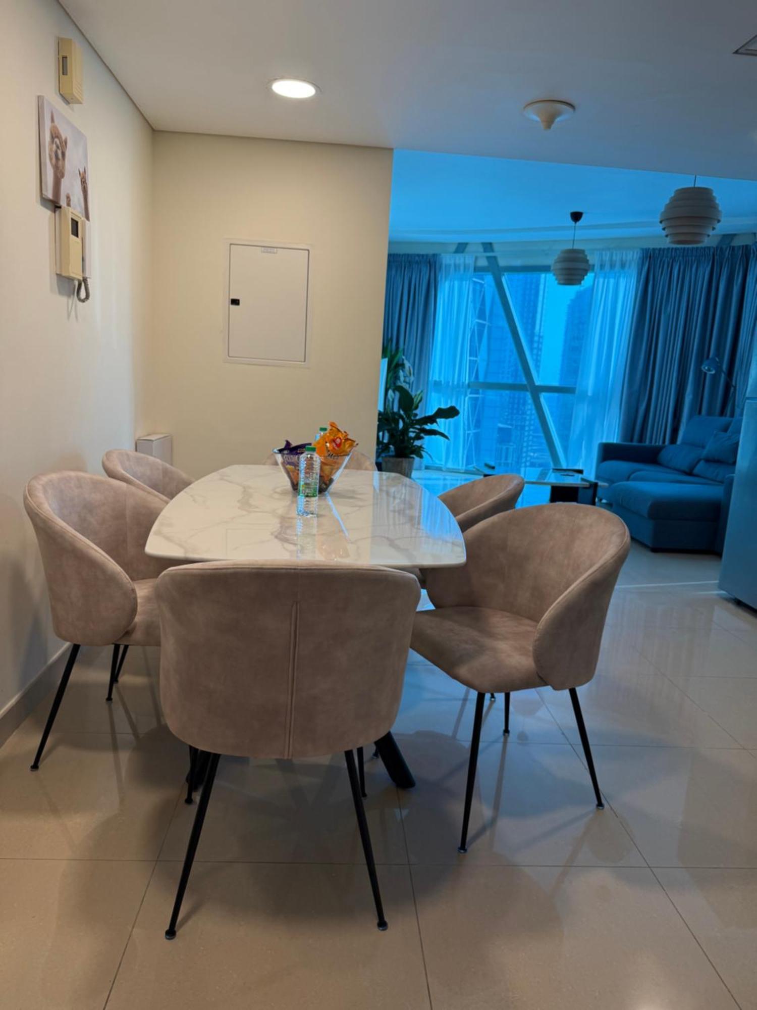 Damac Park Tower, Luxury 2br With Stunning Views * Dubai